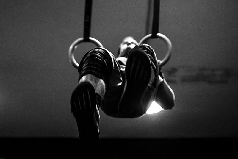 athlete on rings shot by Luis Lopes