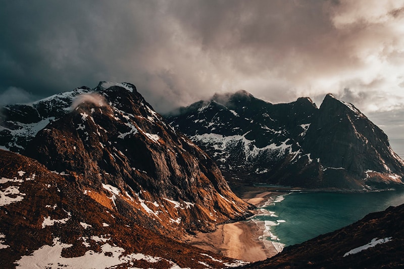 mountains next to the sea