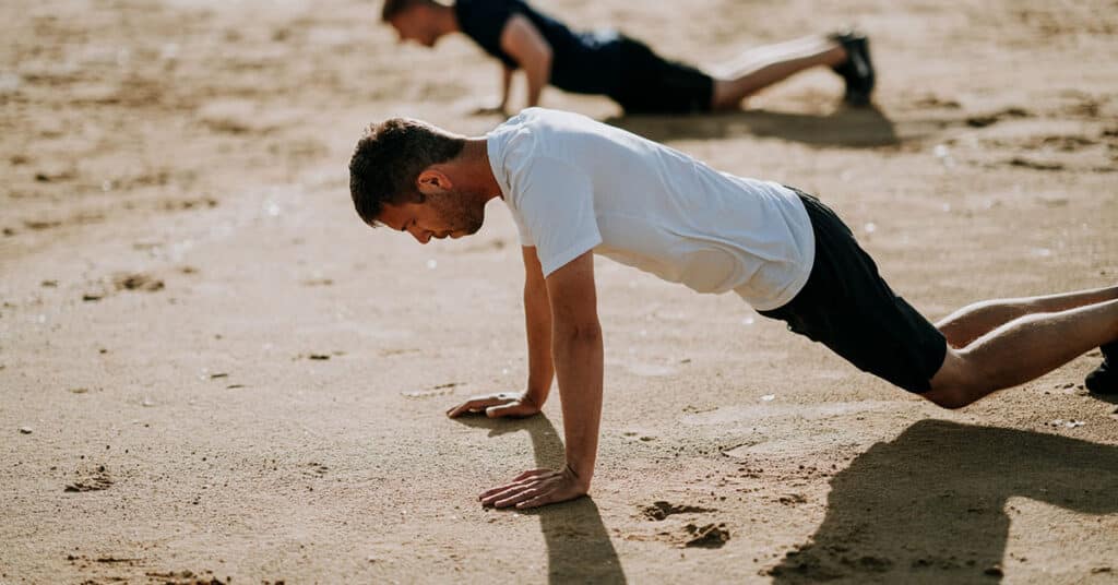 Men during mountain climber workouts